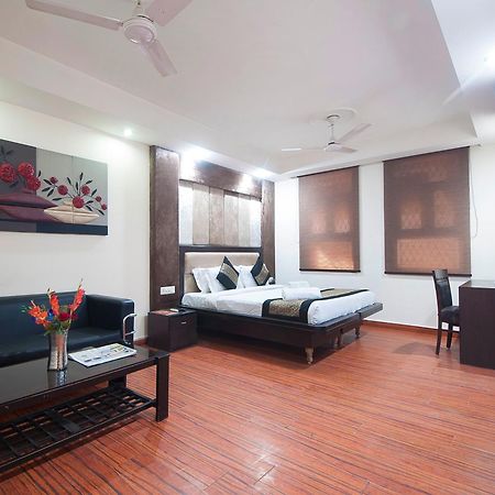 Hotel Apra Inn Nowe Delhi Zewnętrze zdjęcie