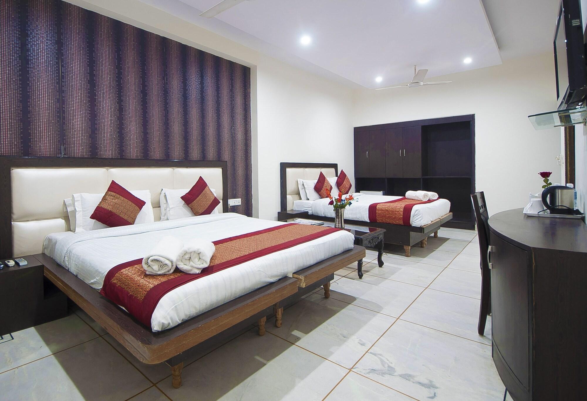 Hotel Apra Inn Nowe Delhi Zewnętrze zdjęcie