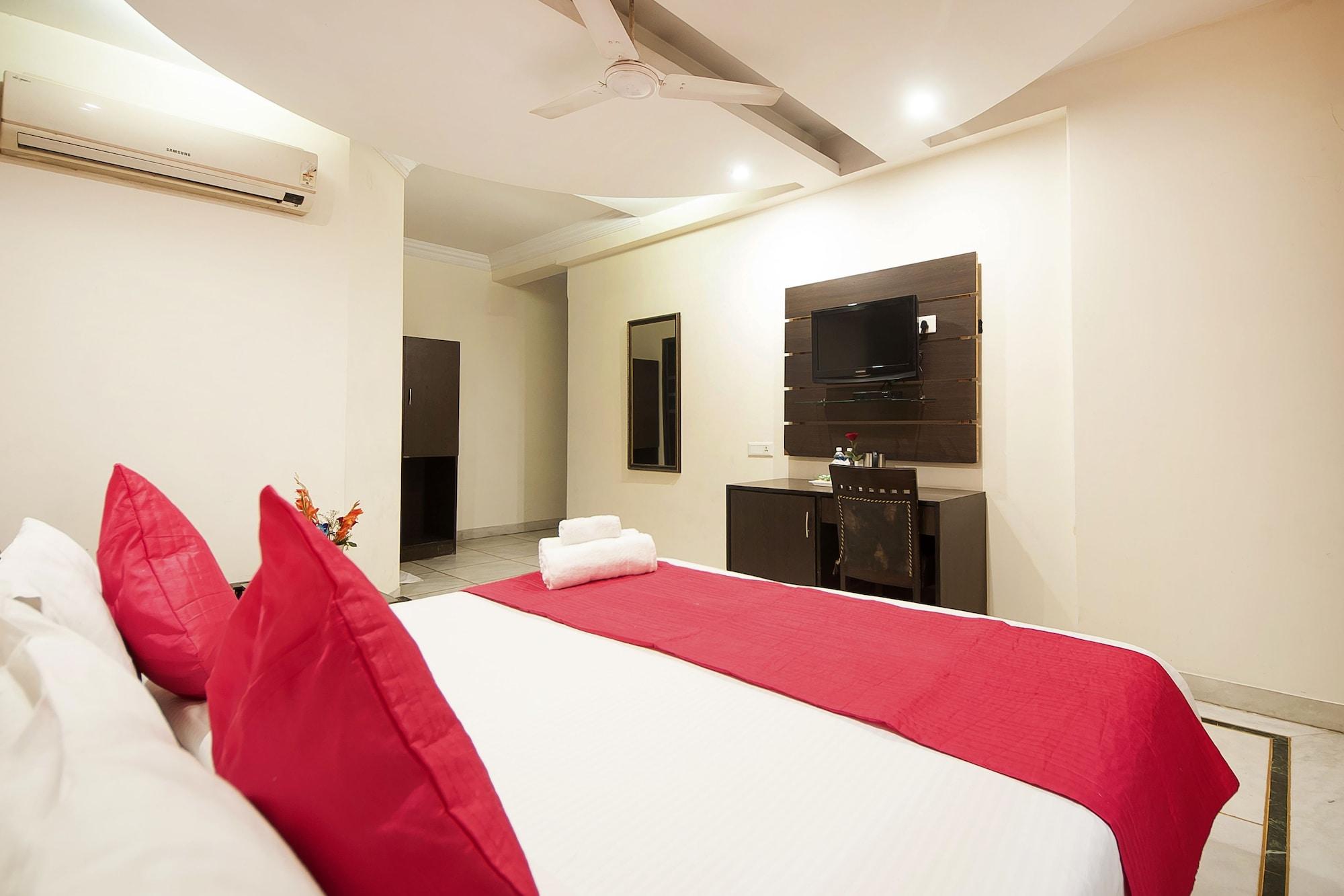 Hotel Apra Inn Nowe Delhi Zewnętrze zdjęcie