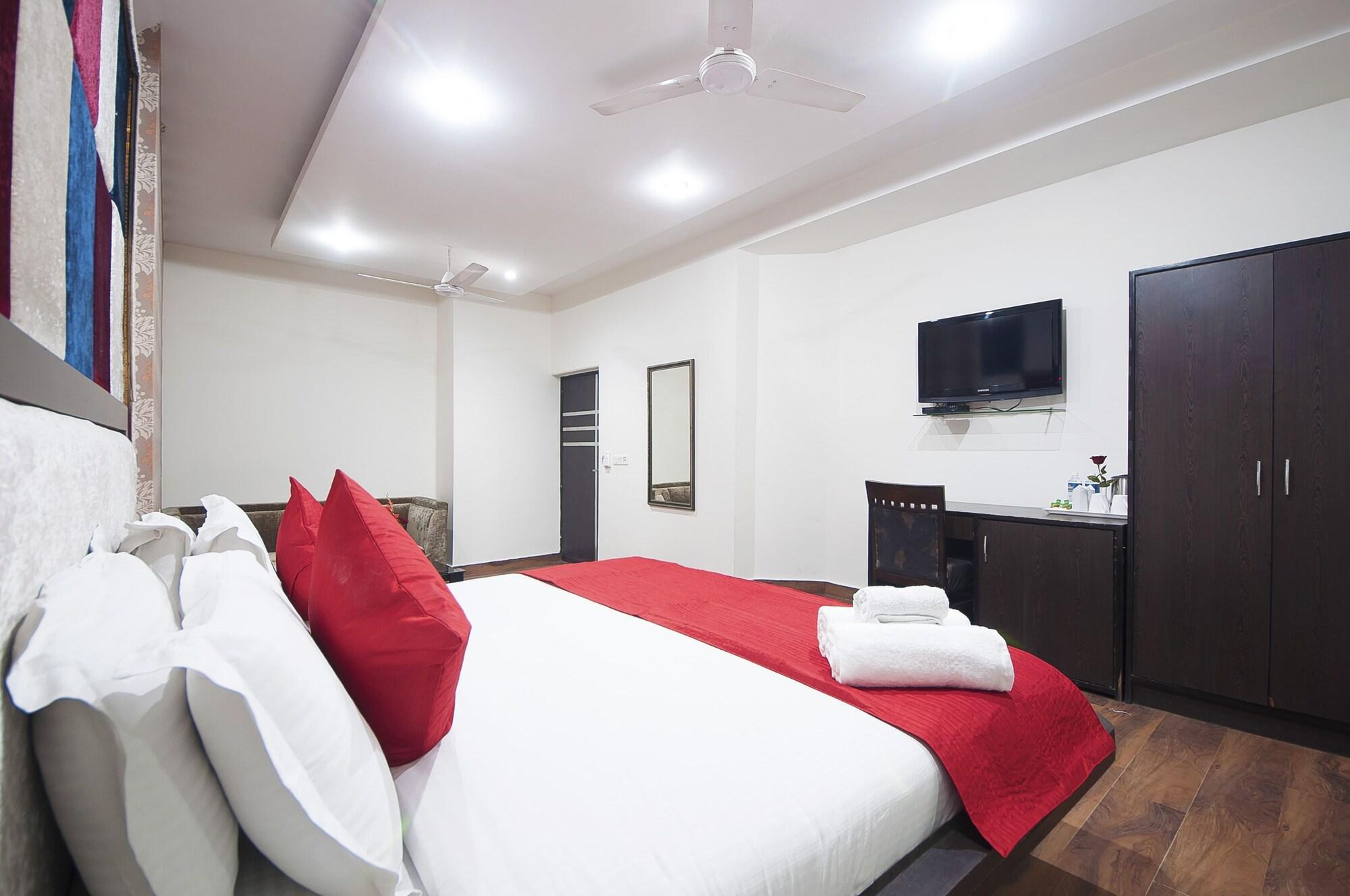 Hotel Apra Inn Nowe Delhi Zewnętrze zdjęcie