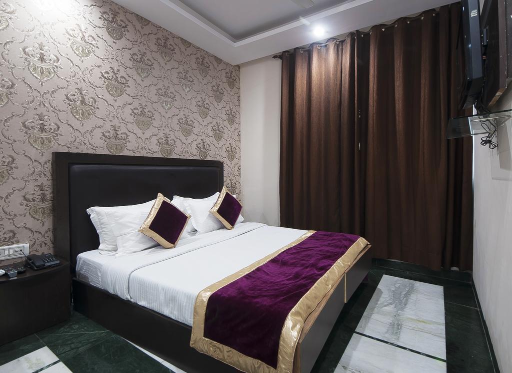 Hotel Apra Inn Nowe Delhi Zewnętrze zdjęcie