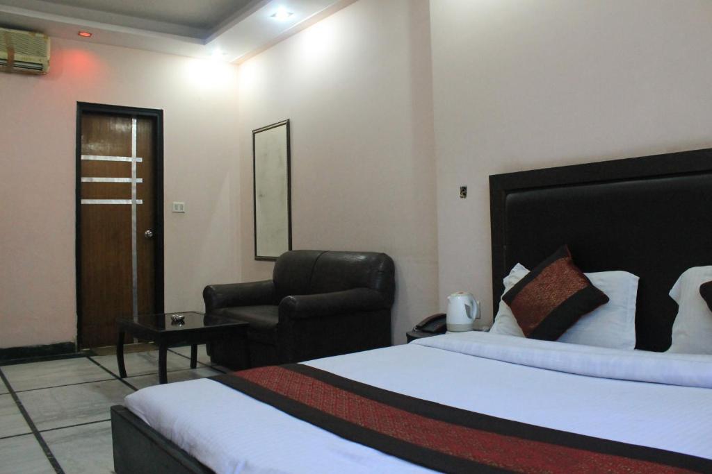Hotel Apra Inn Nowe Delhi Pokój zdjęcie