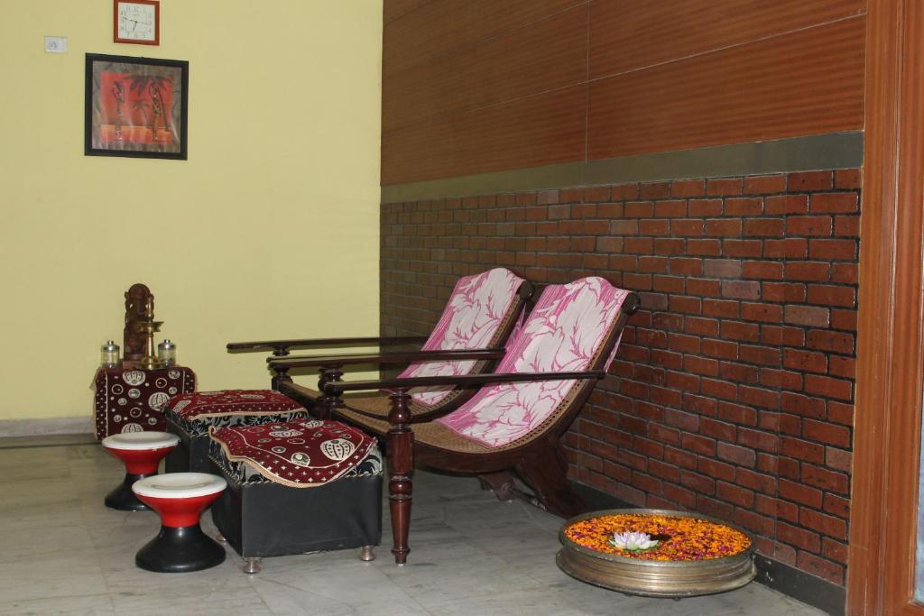Hotel Apra Inn Nowe Delhi Zewnętrze zdjęcie