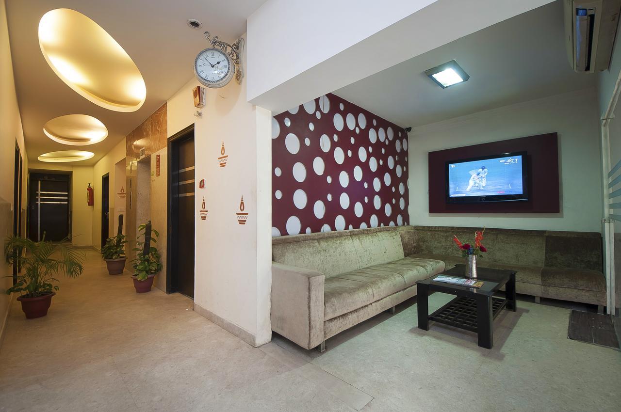Hotel Apra Inn Nowe Delhi Zewnętrze zdjęcie