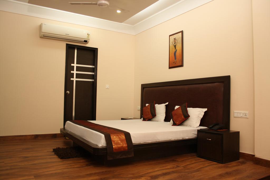 Hotel Apra Inn Nowe Delhi Zewnętrze zdjęcie